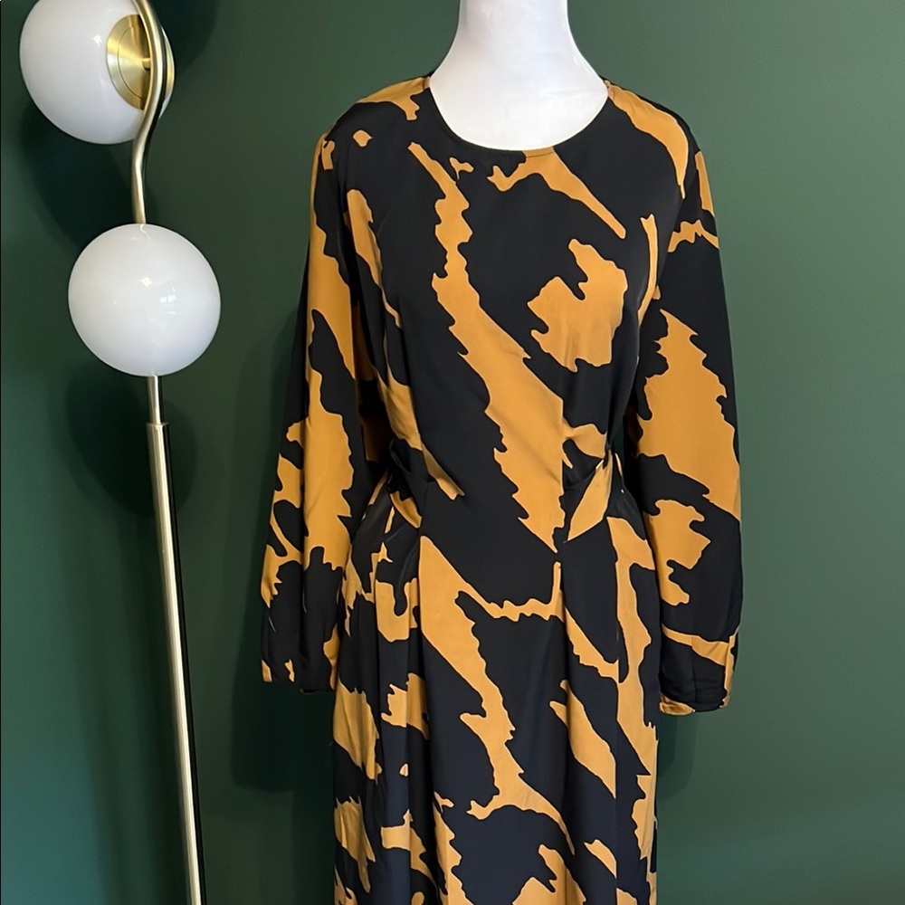 Who What Wear - Black and Tan Long Sleeve Maxi Dress - Sz M - Picture 2 of 7
